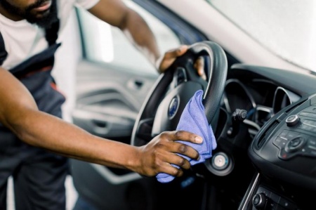 Cuir automobile &agrave; Schiltigheim : comment le pr&eacute;server durablement